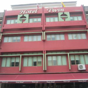 twin Hotel 