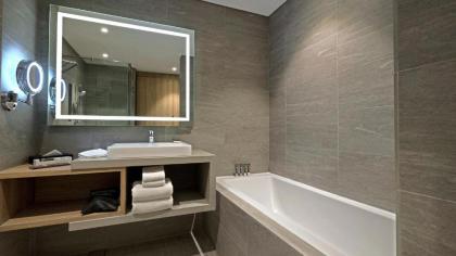 Novotel Kuala Lumpur City Centre - image 13