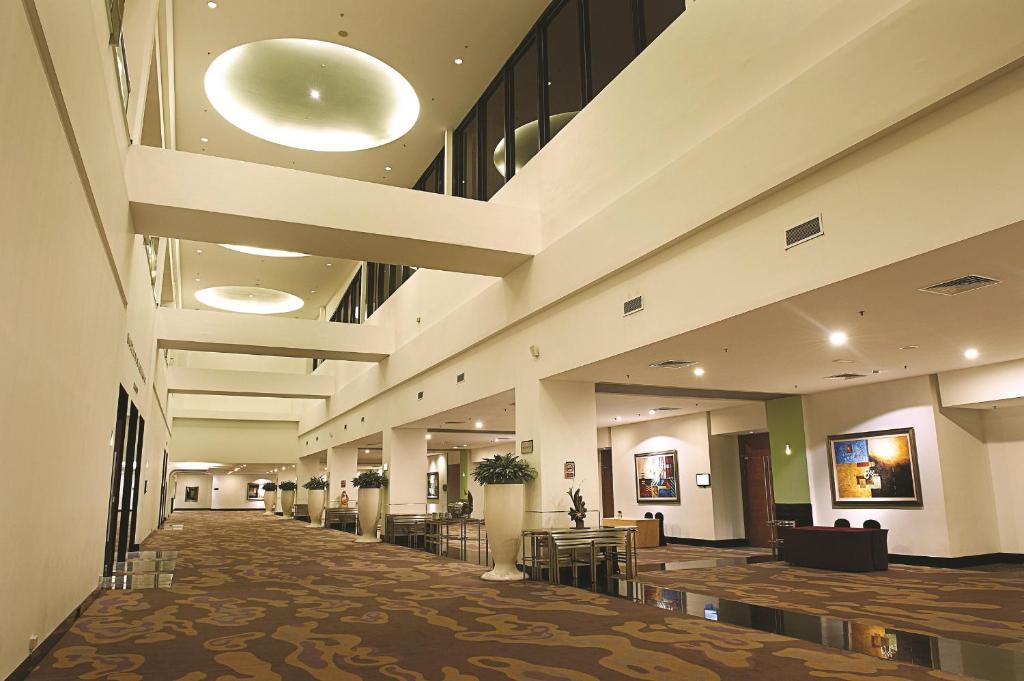 Berjaya Times Square Hotel - image 5