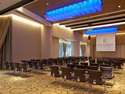 Renaissance Kuala Lumpur Hotel - image 19