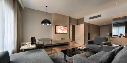 Renaissance Kuala Lumpur Hotel - image 4