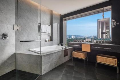 Hilton Kuala Lumpur - image 8