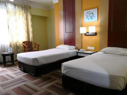 Palace Hotel - image 3