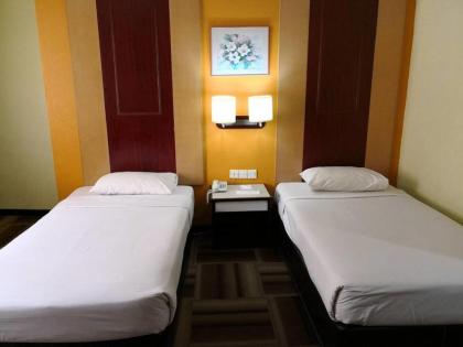 Palace Hotel - image 4