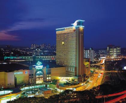 Cititel Mid Valley Hotel - image 1