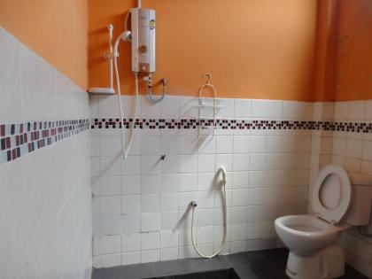 Pristine Hotel - image 12
