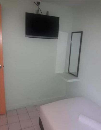 SPOT ON 89698 Budget Inn Hotel - image 10