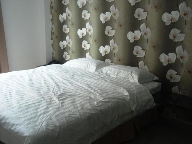Marvelot Hotel - image 2