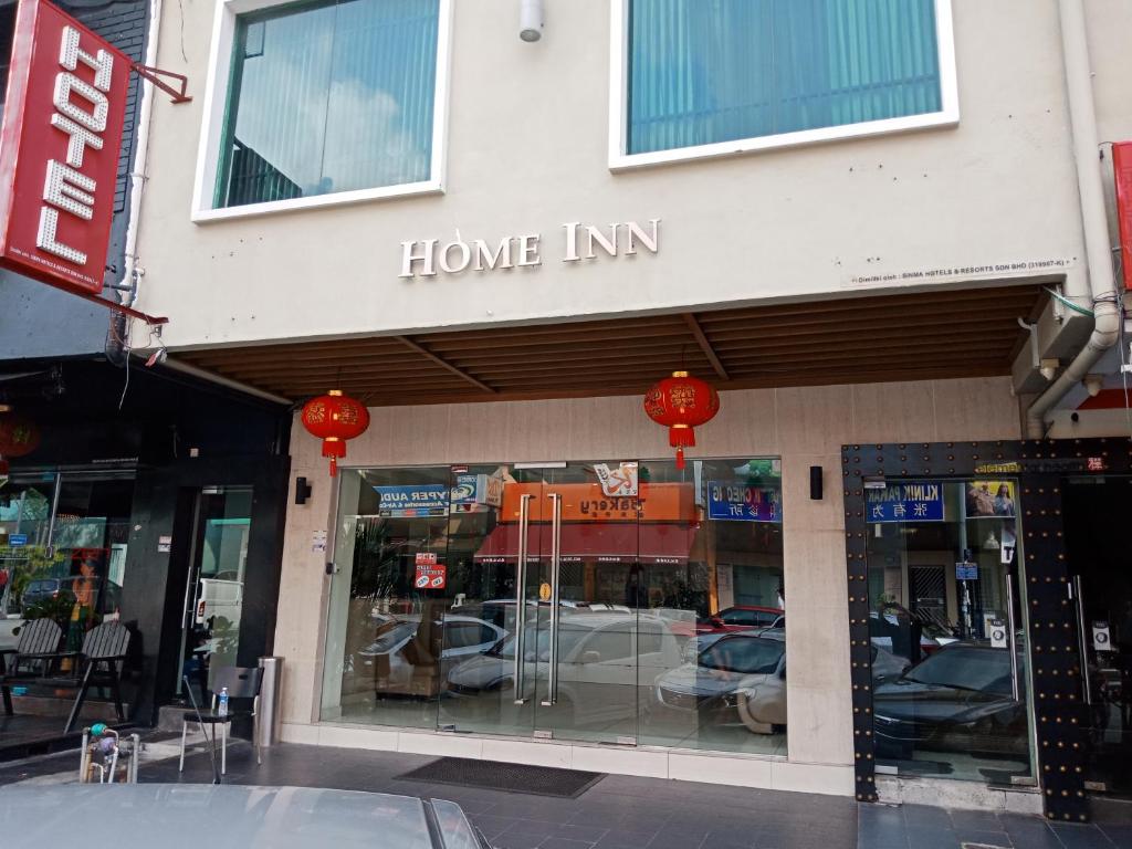 *Refurbished Home Inn 1 Hotel Taman Segar - main image