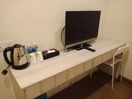 *Refurbished Home Inn 1 Hotel Taman Segar - image 12