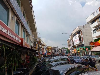 *Refurbished Home Inn 1 Hotel Taman Segar - image 14