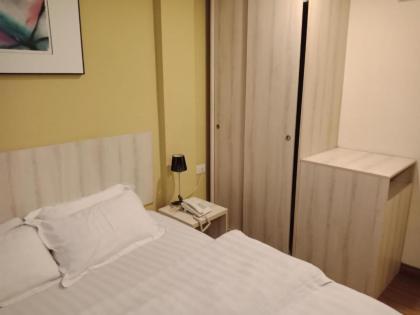 *Refurbished Home Inn 1 Hotel Taman Segar - image 17