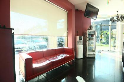 I Hotel @ Kota Damansara - image 2