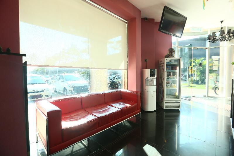 I Hotel @ Kota Damansara - image 2