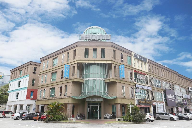 I Hotel @ Kota Damansara - image 4