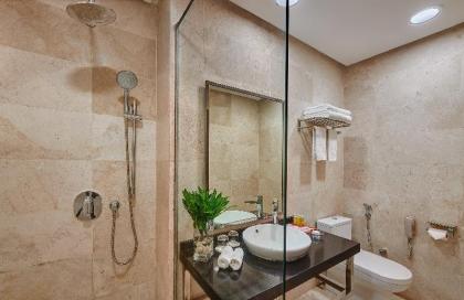The Boulevard -St Giles Premier Hotel - image 3