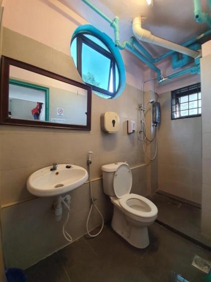 The Travel Hub Guesthouse - image 17