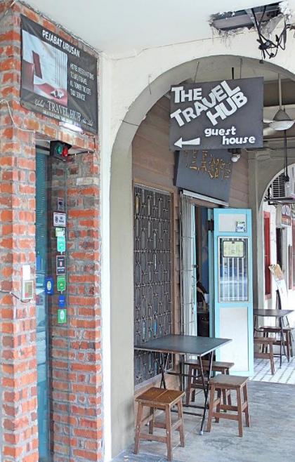 The Travel Hub Guesthouse - image 5