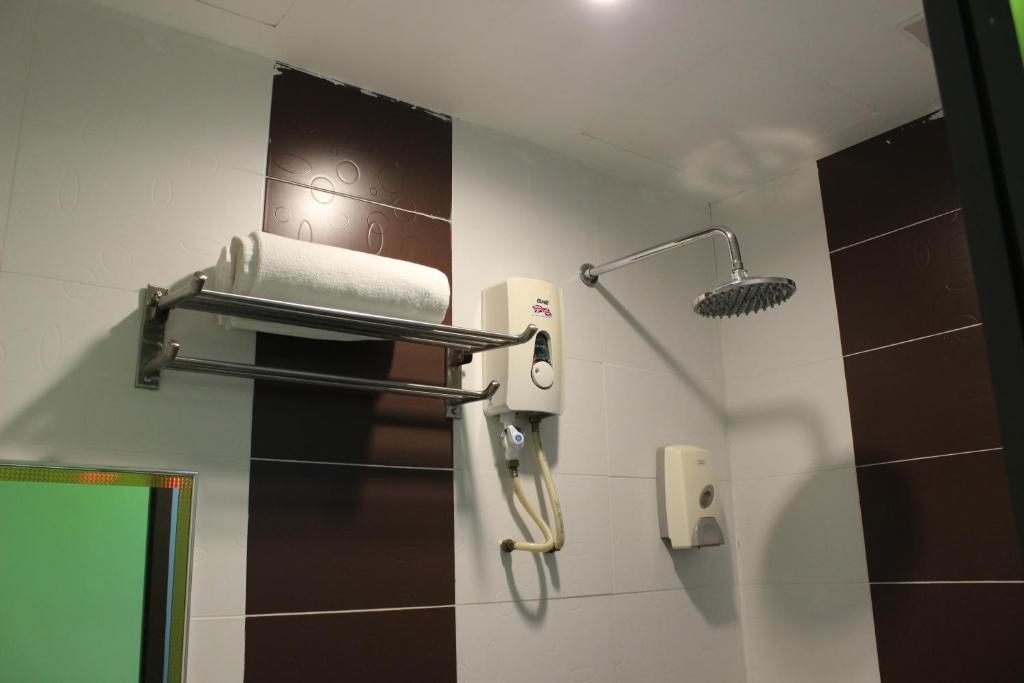 Best View Hotel Bangi - image 2