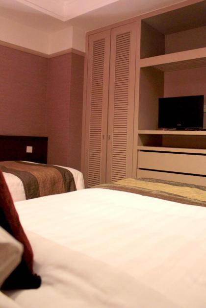 Pacific Regency Hotel Suites - image 17