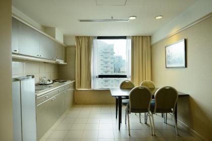 Pacific Regency Hotel Suites - image 20