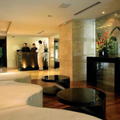 Pacific Regency Hotel Suites - image 5