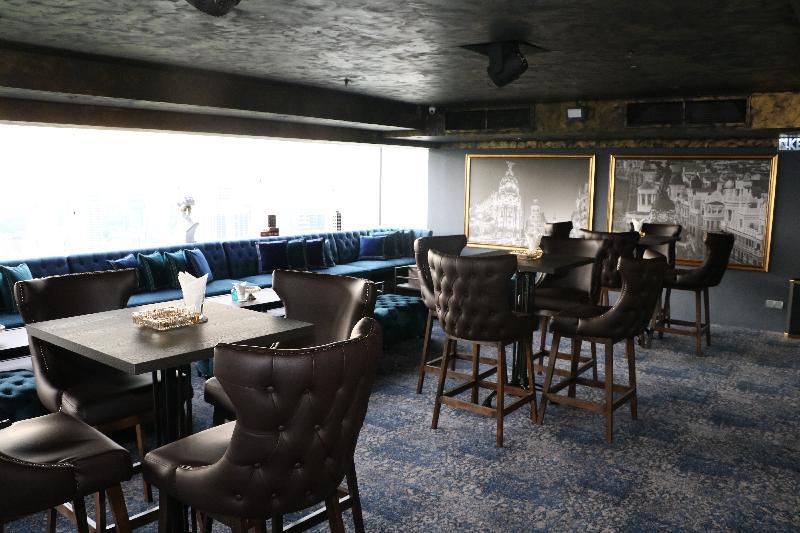 Pacific Regency Hotel Suites - image 7