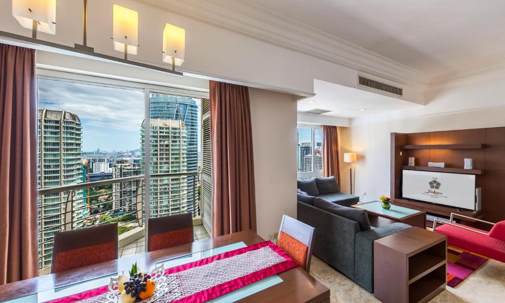 PNB Perdana Hotel & Suites On The Park - image 2