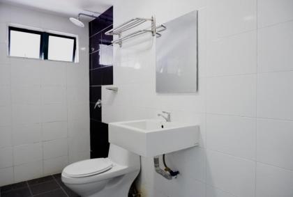 Iris Garden Hotel - image 10