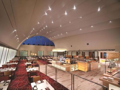 Traders Hotel Kuala Lumpur - image 3
