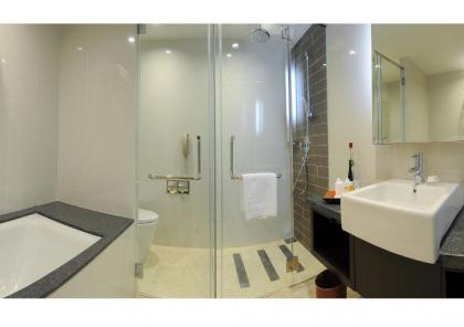 Micasa All Suites Hotel - image 4