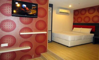 T Hotel Bukit Bintang - image 1