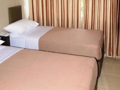 Aura Hotel - image 29