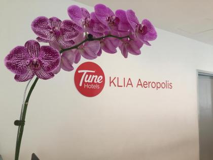 Tune Hotel KLIA Aeropolis (Airport Hotel) - image 2