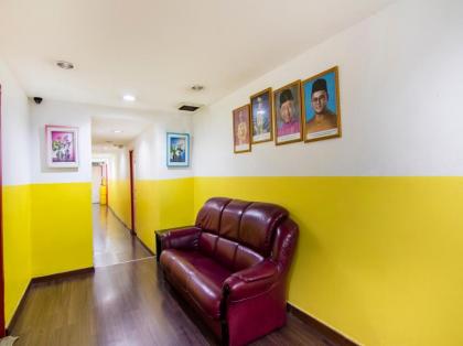 OYO 89891 1st Inn Hotel Subang (SJ15) - image 17