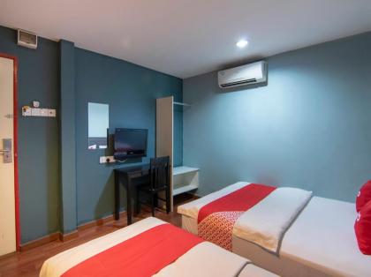 OYO 89891 1st Inn Hotel Subang (SJ15) - image 8