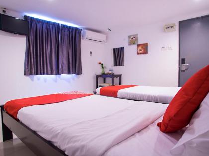 OYO 43961 Swing & Pillows Kajang Hotel - image 12