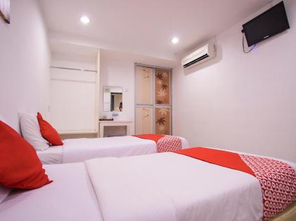 OYO 43961 Swing & Pillows Kajang Hotel - image 16