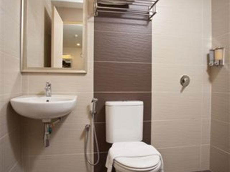 Lotus Hotel Kl Sentral - image 2