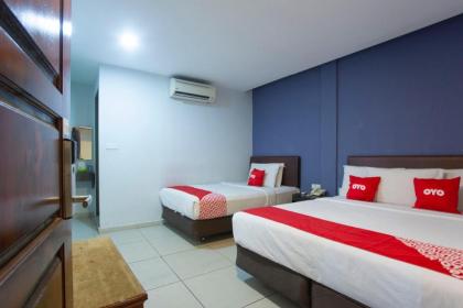 OYO 90030 Hotel Al Jafs - image 17