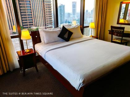 The Suites at Times Square - image 13