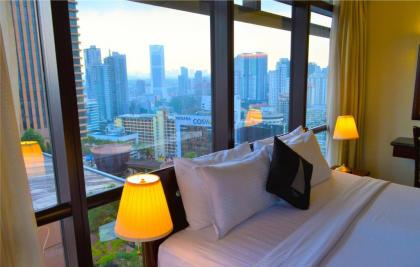 The Suites at Times Square - image 17