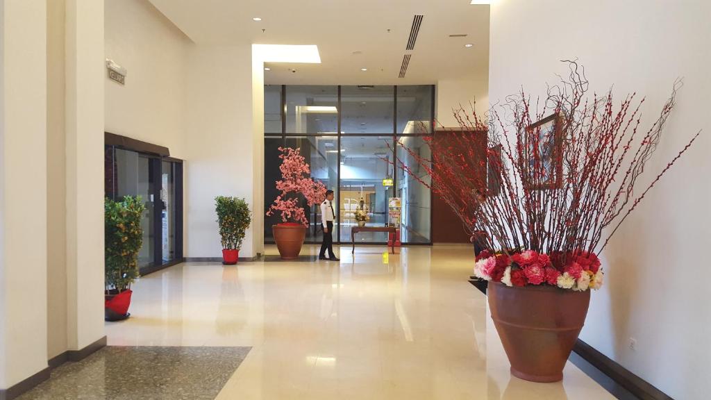 The Suites at Times Square - image 5