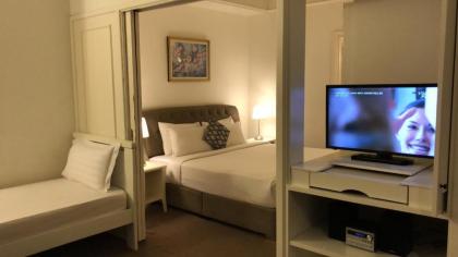 The Suites at Times Square - image 7