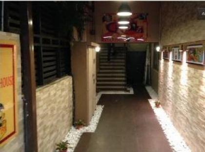 Funky Crib Hotel - image 2