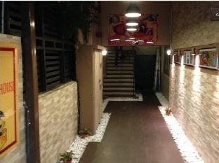 Funky Crib Hotel - image 2