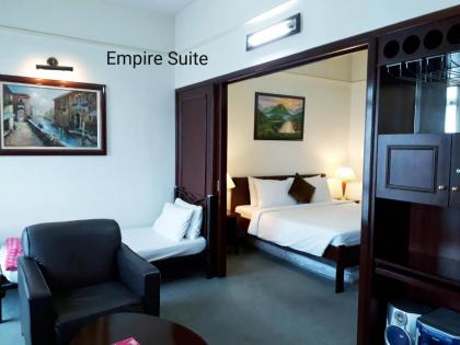 Empire Suite at Time Square - image 12