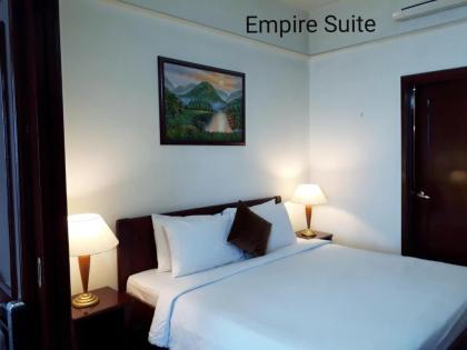 Empire Suite at Time Square - image 13