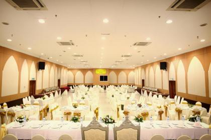 Th Hotel - Kelana Jaya - image 16