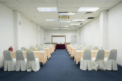Th Hotel - Kelana Jaya - image 19